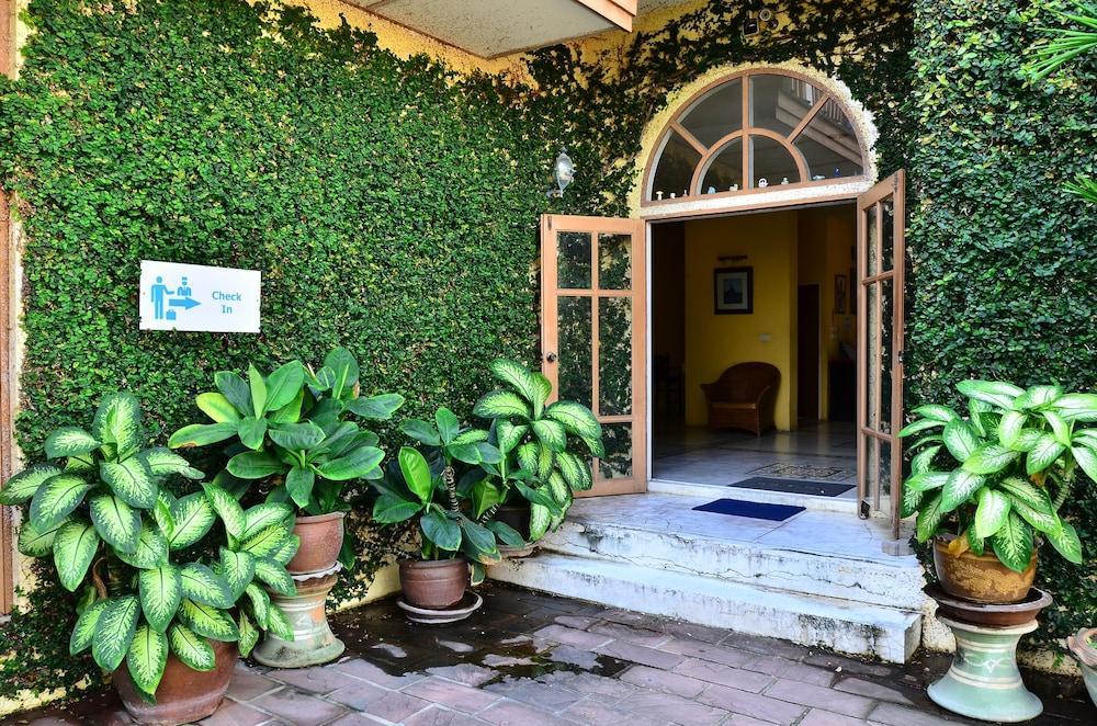 Baan Rajdamnern Hua Hin Otel Dış mekan fotoğraf